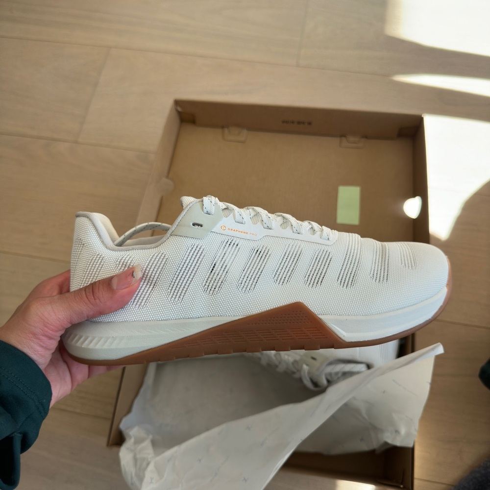 Flux footwear adapt graphene sneaker